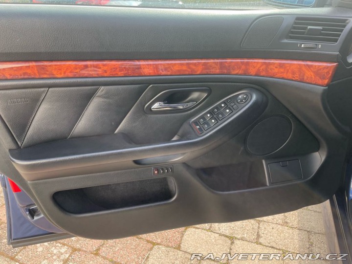 BMW Ostatní modely Alpina B10V8 (5) 1999