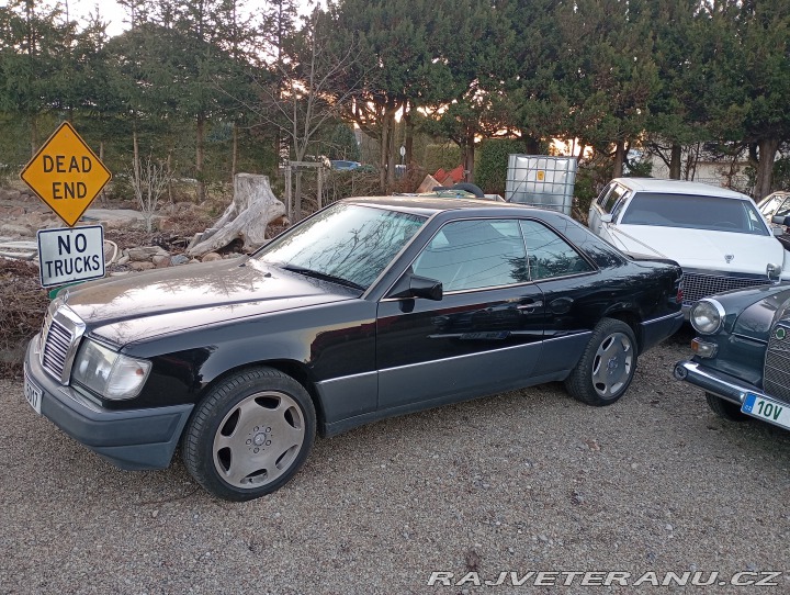 Mercedes-Benz 230 W124 1990