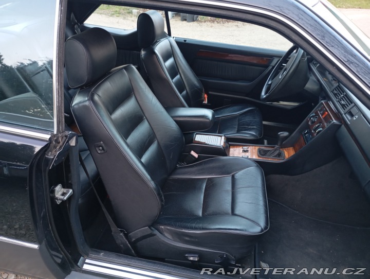 Mercedes-Benz 230 W124 1990