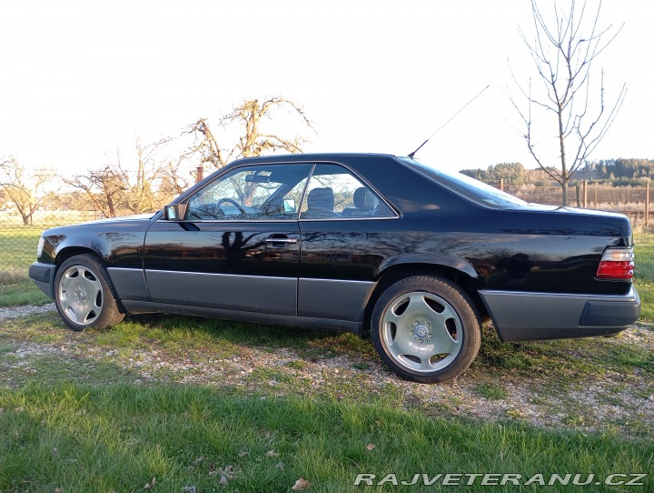 Mercedes-Benz 230 W124 1990