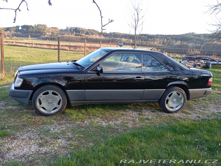 Mercedes-Benz 230 W124 1990