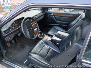 Mercedes-Benz 230 W124 1990