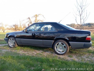 Mercedes-Benz 230 W124 1990