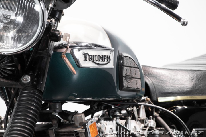 Triumph Trident T 150 V Trident 750 1973