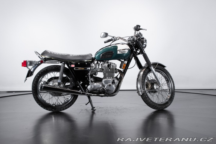 Triumph Trident T 150 V Trident 750 1973