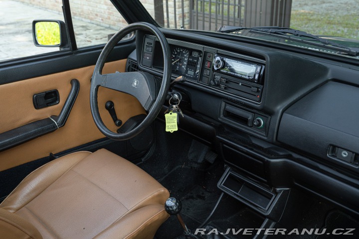 Volkswagen Golf MK1 GLI 1800 CABRIOLET 1983