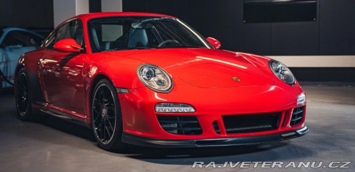 Porsche 911 Carrera GTS 2012