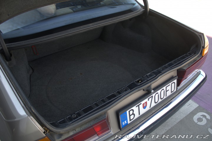 BMW 7 730i 1987