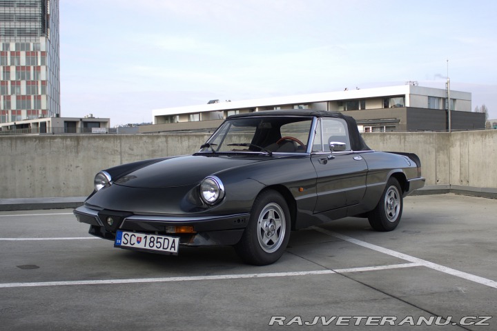 Alfa Romeo Spider 1984