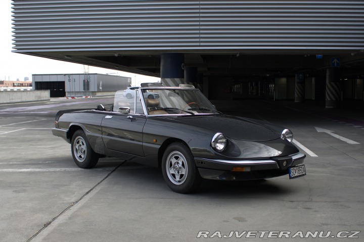 Alfa Romeo Spider 1984