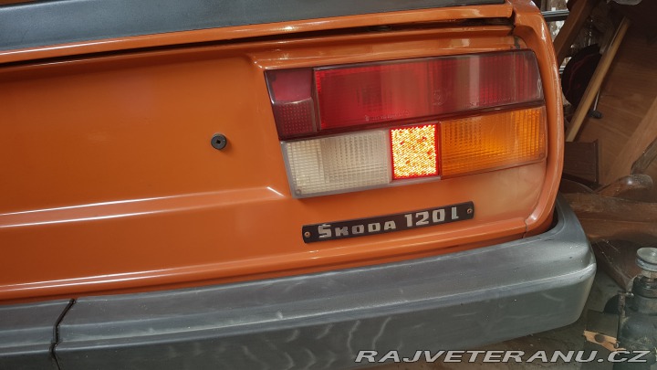 Škoda 120 L 1986