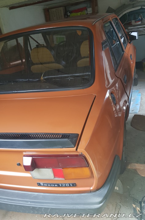 Škoda 120 L 1986