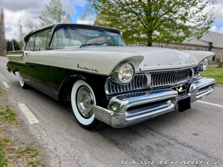 Mercury Monterey Coupe 1957