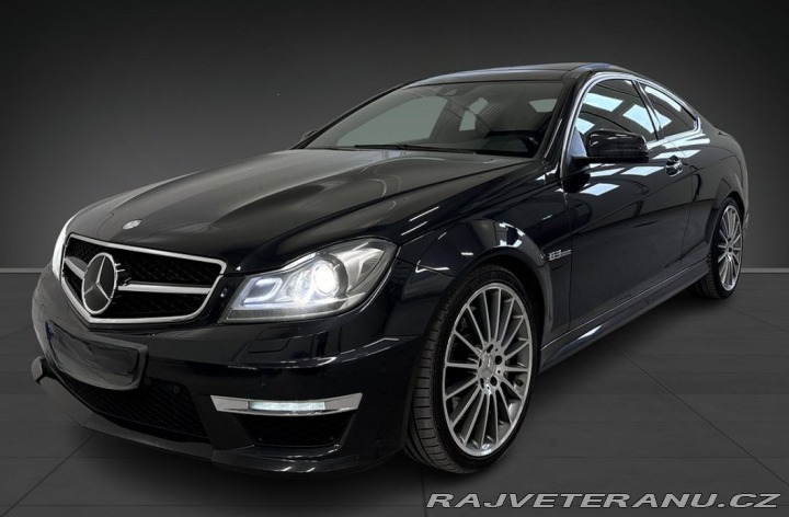 Mercedes-Benz C 63 AMG 2012
