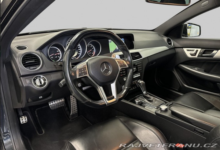 Mercedes-Benz C 63 AMG 2012