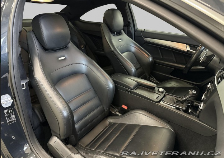 Mercedes-Benz C 63 AMG 2012