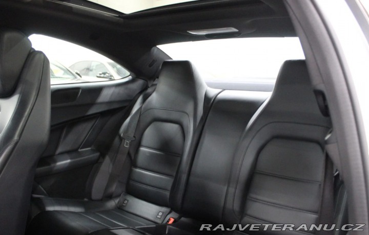 Mercedes-Benz C 63 AMG 2012