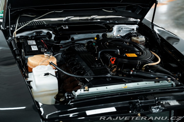 Mercedes-Benz SL SL300 - 9.188 km, 1.maj. 1989
