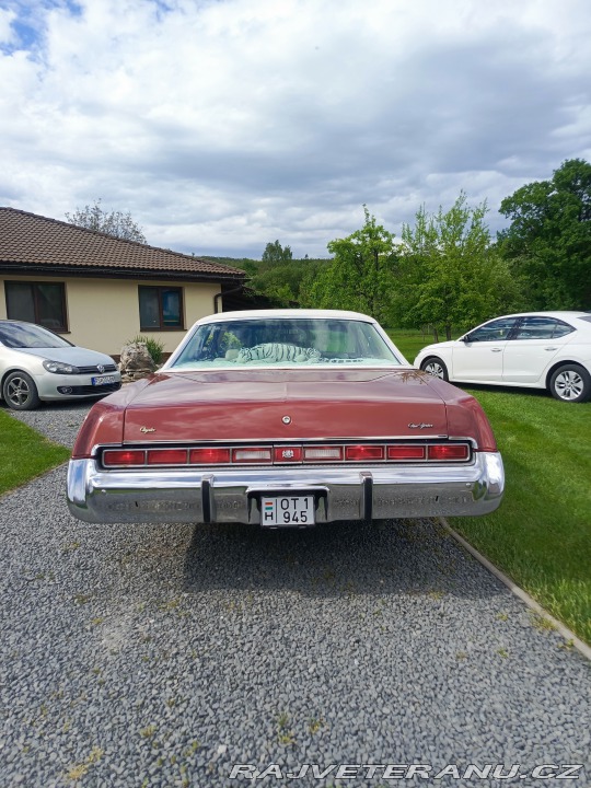 Chrysler New Yorker Brougham 1974