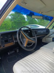 Chrysler New Yorker Brougham 1974