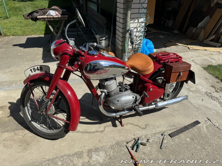 Jawa 250 Pérák 1948