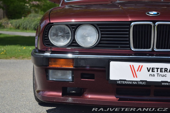 BMW 3 E30 325i 1983