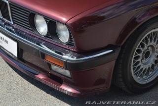 BMW 3 E30 325i 1983