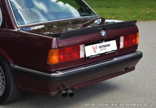 BMW 3 E30 325i 1983