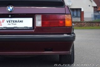 BMW 3 E30 325i 1983