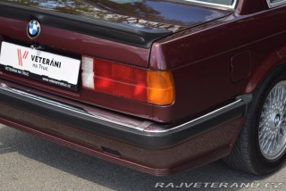 BMW 3 E30 325i 1983