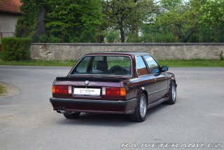 BMW 3 E30 325i 1983