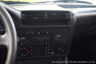 BMW 3 E30 325i 1983