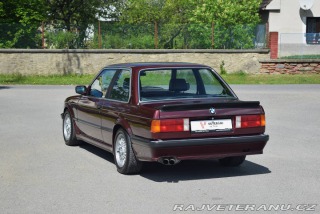 BMW 3 E30 325i 1983