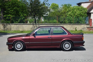 BMW 3 E30 325i 1983