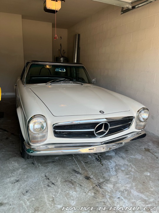 Mercedes-Benz SL pagoda 1967