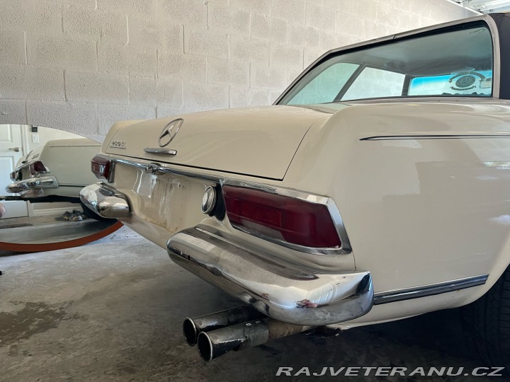 Mercedes-Benz SL pagoda 1967