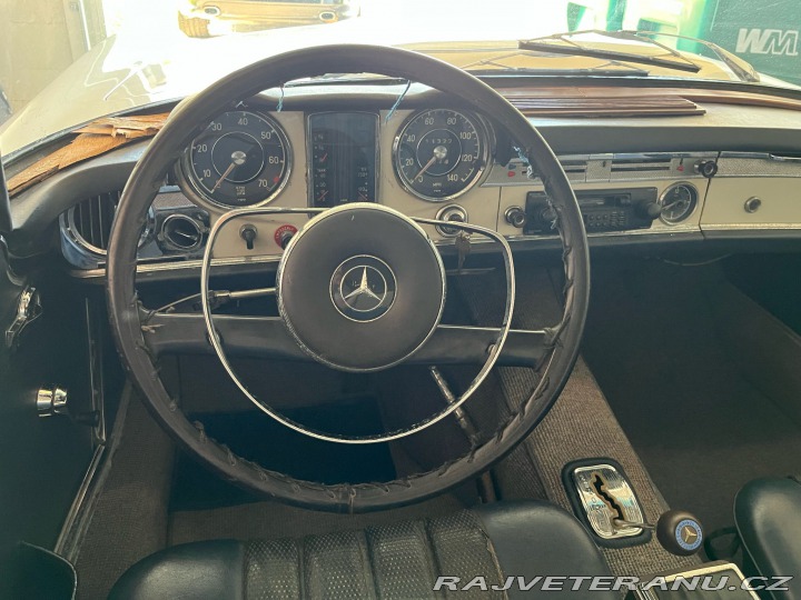 Mercedes-Benz SL pagoda 1967