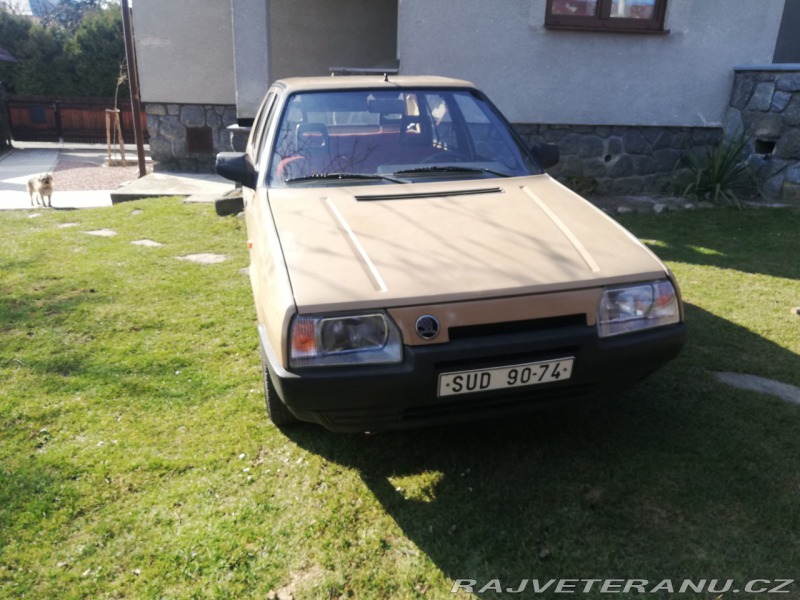 Škoda 136 Favorit 136L