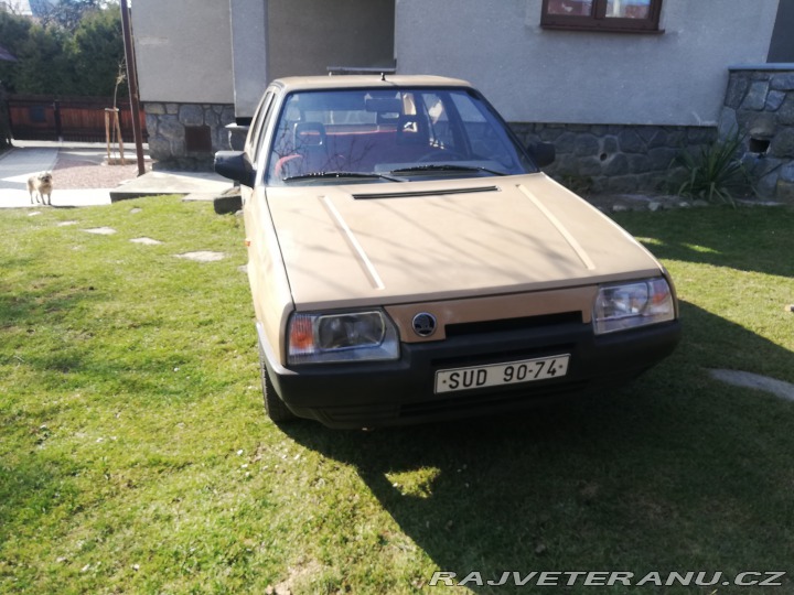 Škoda 136 Favorit 136L 1989