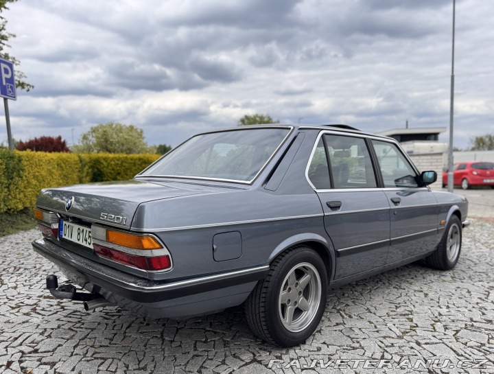 BMW 5 E28 520i 1982