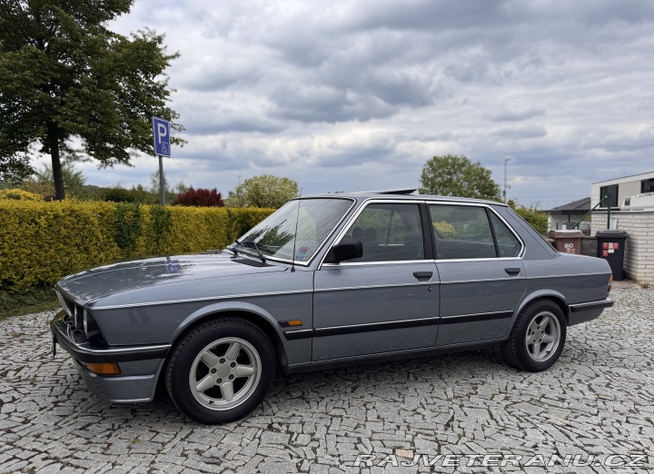 BMW 5 E28 520i 1982