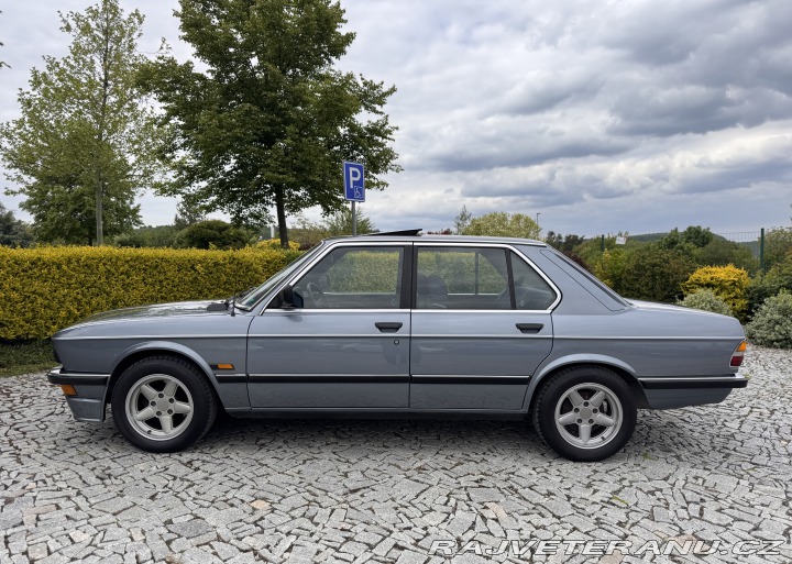 BMW 5 E28 520i 1982