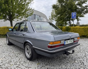 BMW 5 E28 520i 1982
