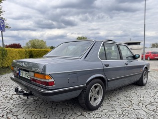 BMW 5 E28 520i 1982
