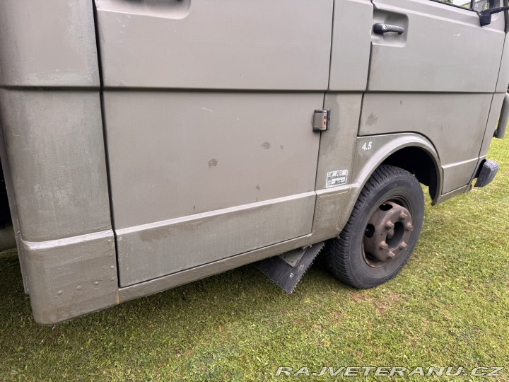 Volkswagen LT LT45 DOKA valník 7 míst 1986