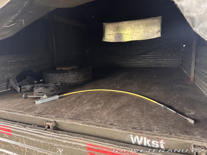 Volkswagen LT LT45 DOKA valník 7 míst 1986