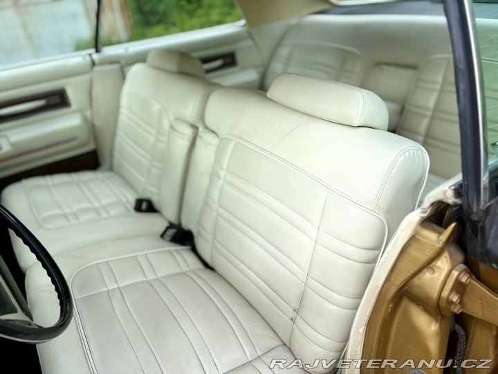 Chrysler New Yorker Brougham 1973