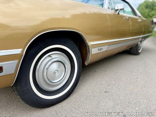 Chrysler New Yorker Brougham 1973