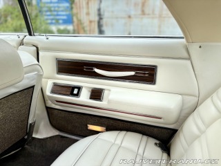 Chrysler New Yorker Brougham 1973
