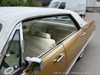 Chrysler New Yorker Brougham 1973